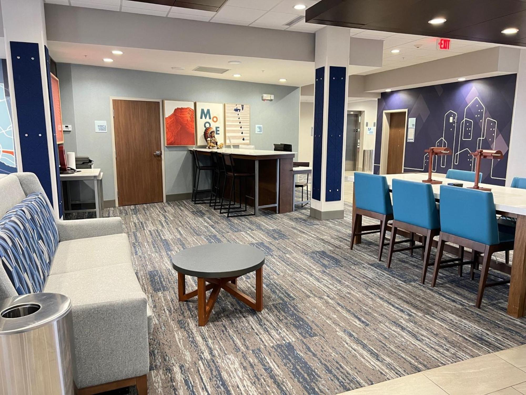 Holiday Inn Express & Suites Moore By Ihg Exterior photo