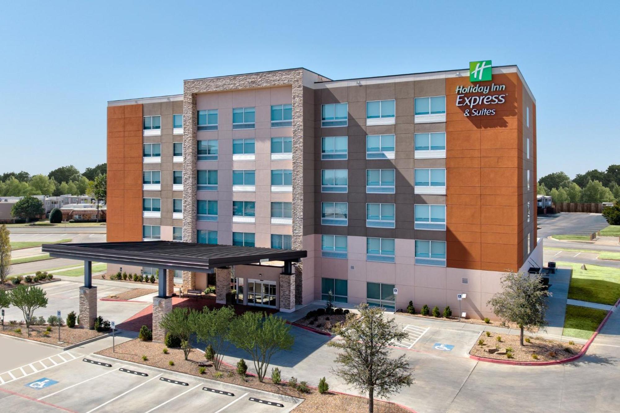 Holiday Inn Express & Suites Moore By Ihg Exterior photo